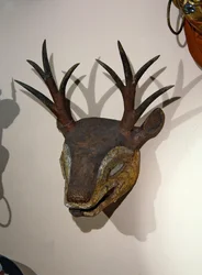 Masque de danse en forme de cerf
